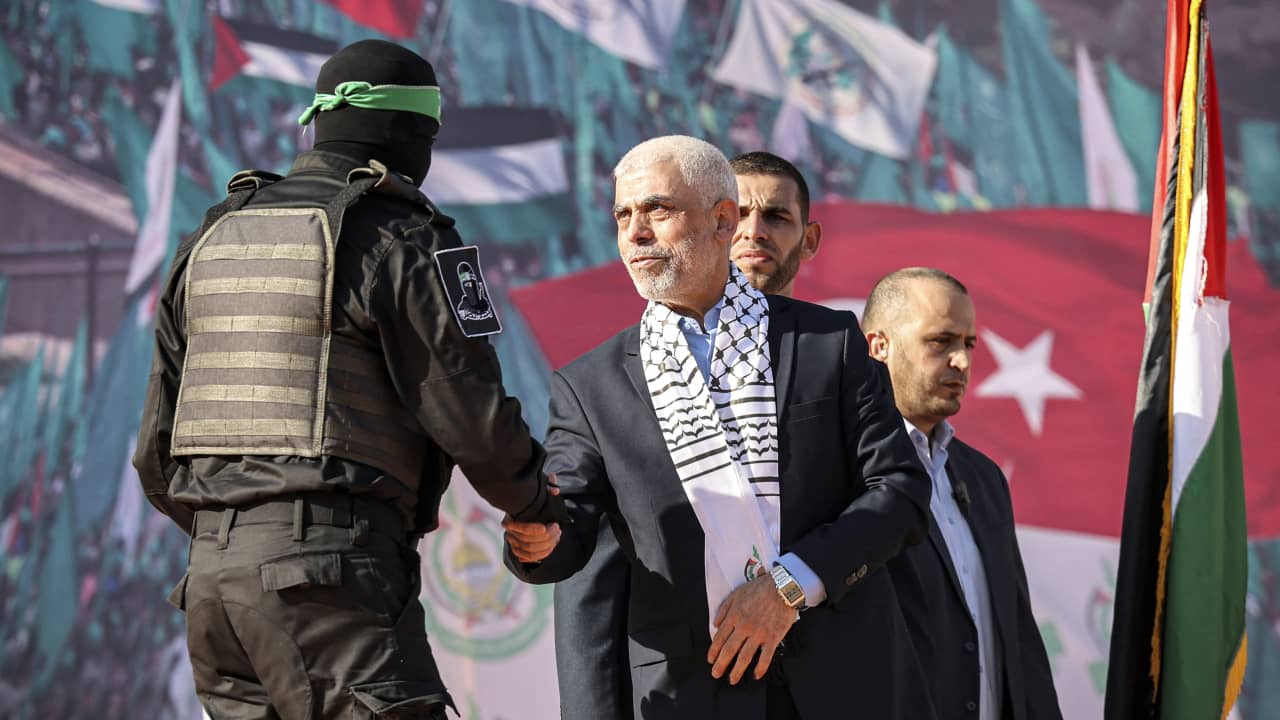 تفاصيل صفقة تبادل متوقعة بين حماس وإسرائيل وترقب لرد السنوار.. إليكم ما نعلمه