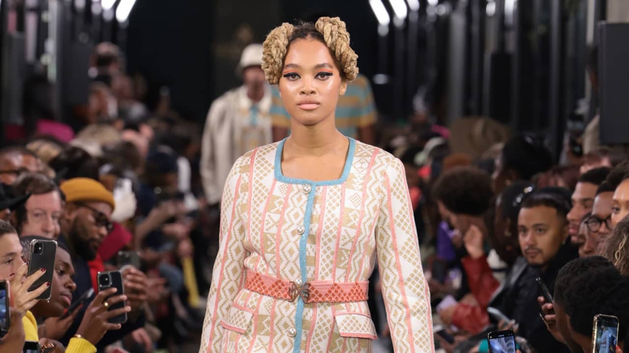 كيف يترك المصممون الأفارقة بصمتهم في الموضة العالميّة؟ 