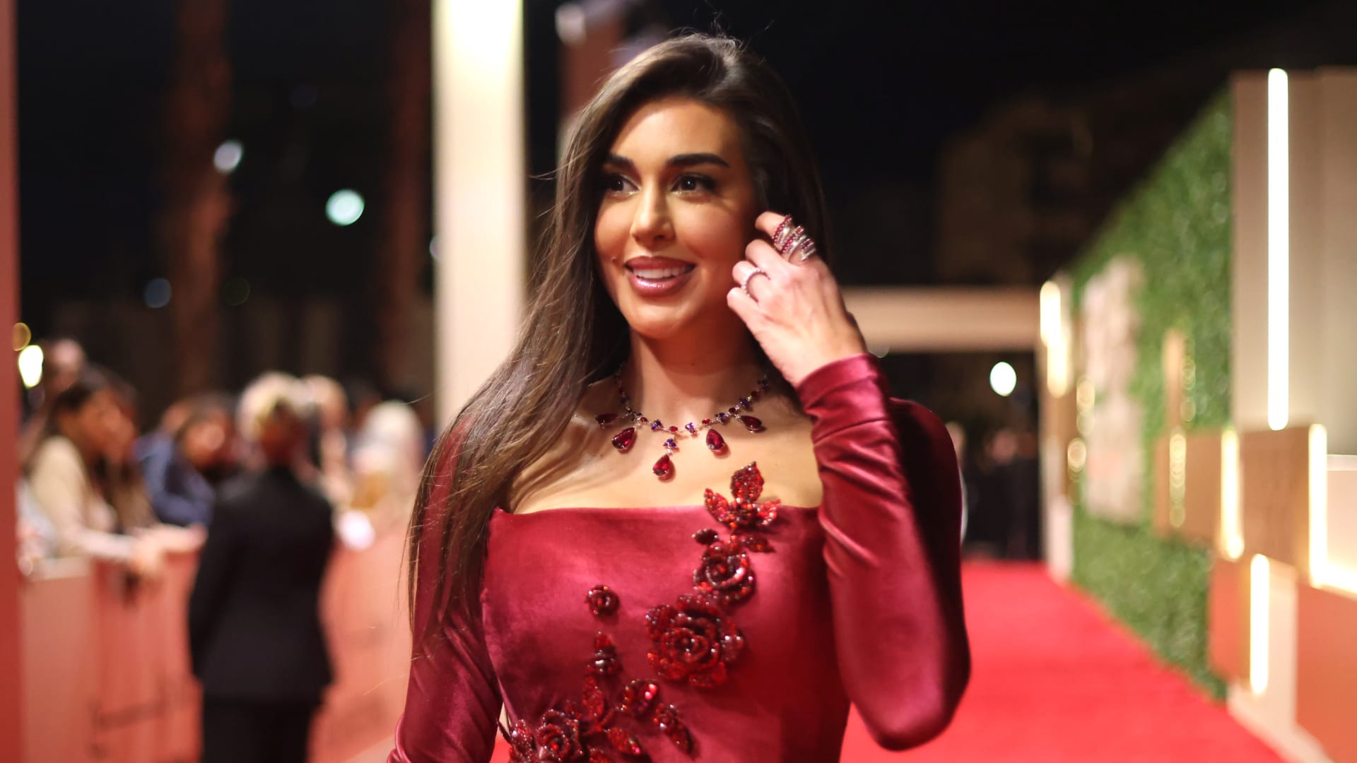 كيف تحوّلت الممثلة المصرية ياسمين صبري إلى أيقونة موضة في أقل من 5 سنوات؟