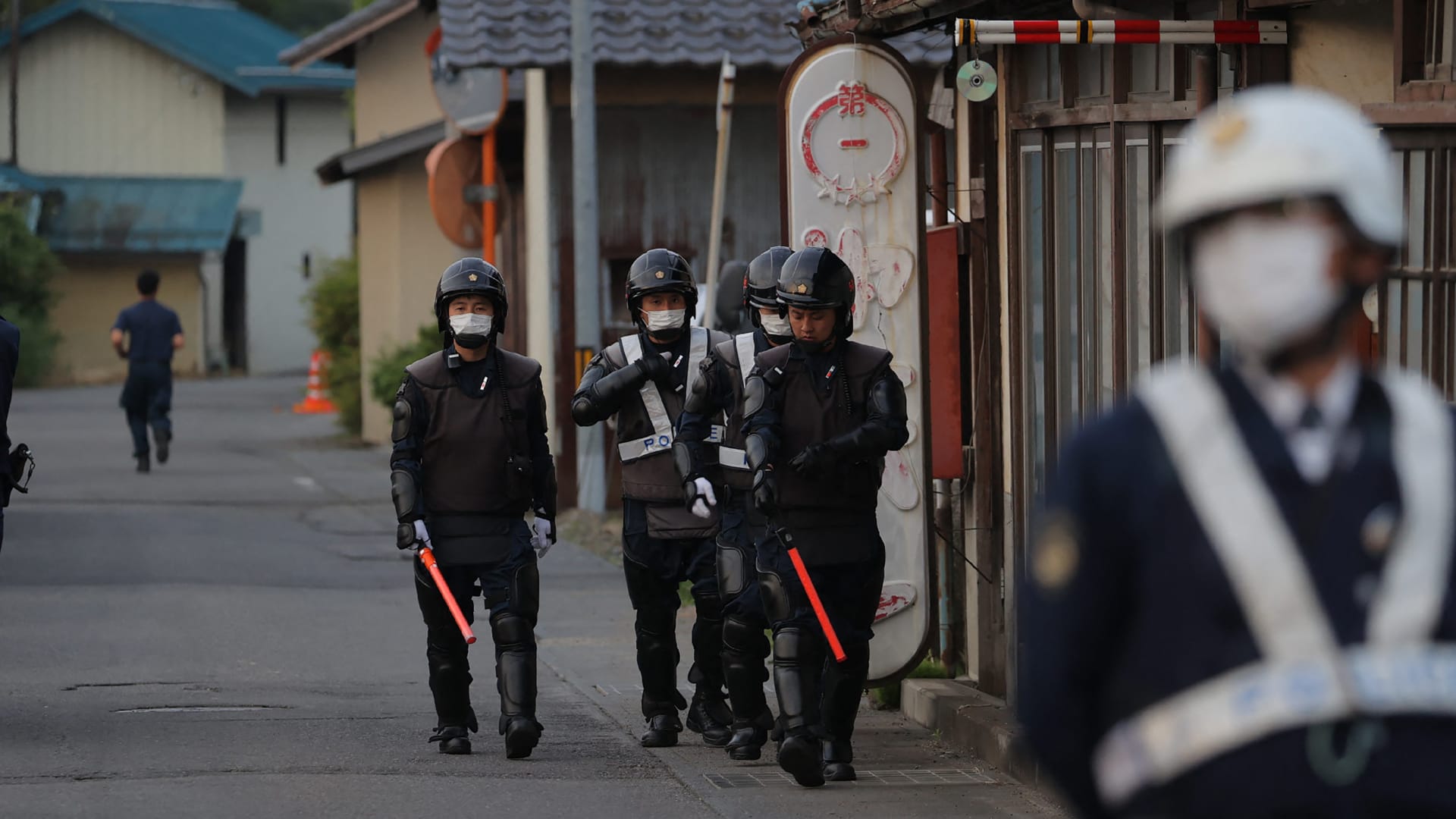 الشرطة اليابانية: مقتل 4 أشخاص في حادث طعن وإطلاق نار