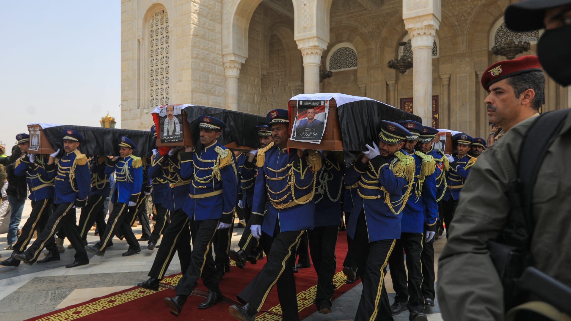 مسؤول إسرائيلي عن "غارة صنعاء": واحدة من أسرع عملياتنا.. ويوجه تحذيرا لقيادات الحوثي