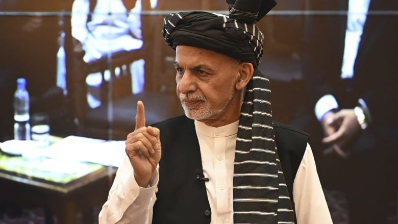 أشرف غني.. من رئاسة أفغانستان إلى الفرار بعد دخول طالبان كابول