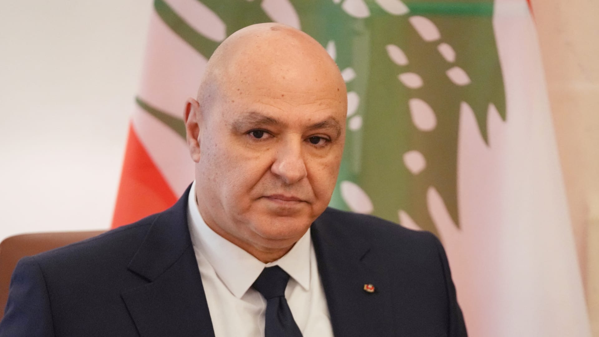 الرئيس اللبناني يتحدث عن العلاقات مع أحمد الشرع و"إمكانية" التطبيع مع إسرائيل