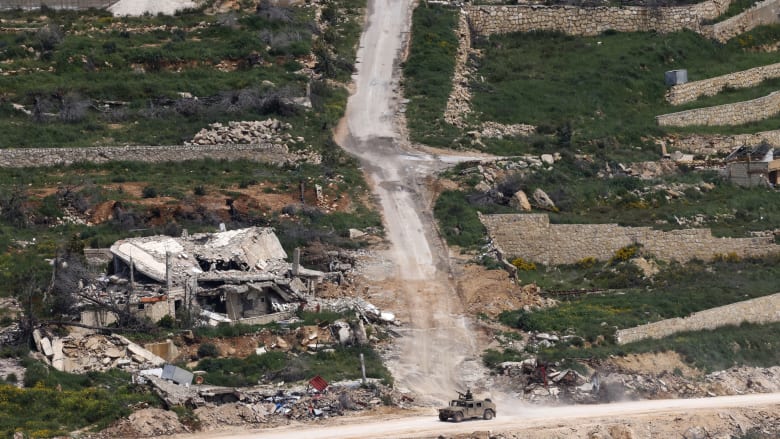 لبنان: إسرائيل تشن غارة دامية بعد اتفاق وقف إطلاق النار