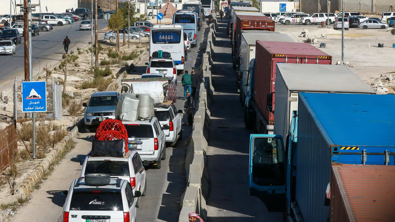 تفاهمات سورية أردنية جديدة لتسهيل حركة الشحن التجاري.. ما القصة؟