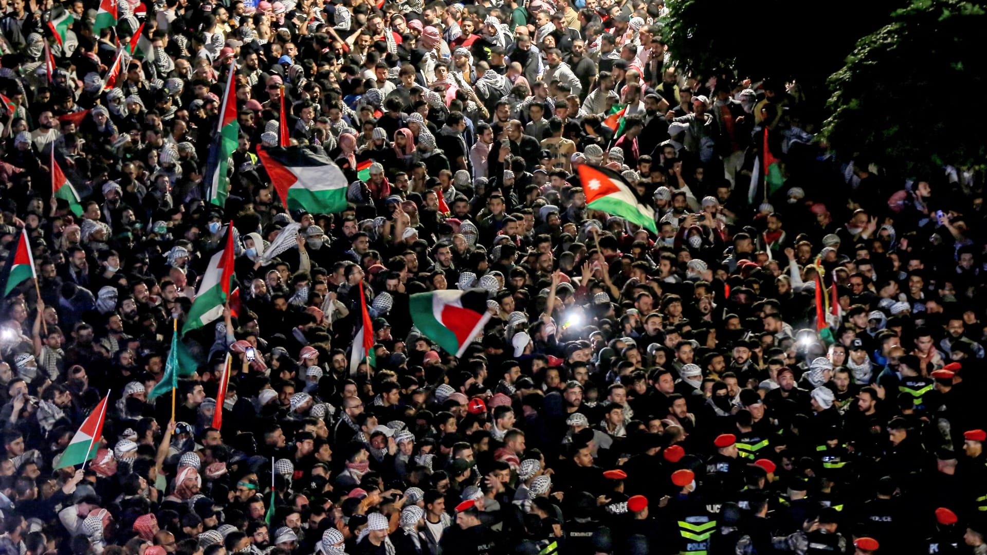 مسيرات واحتجاجات تضامنية مع غزة في الأردن 