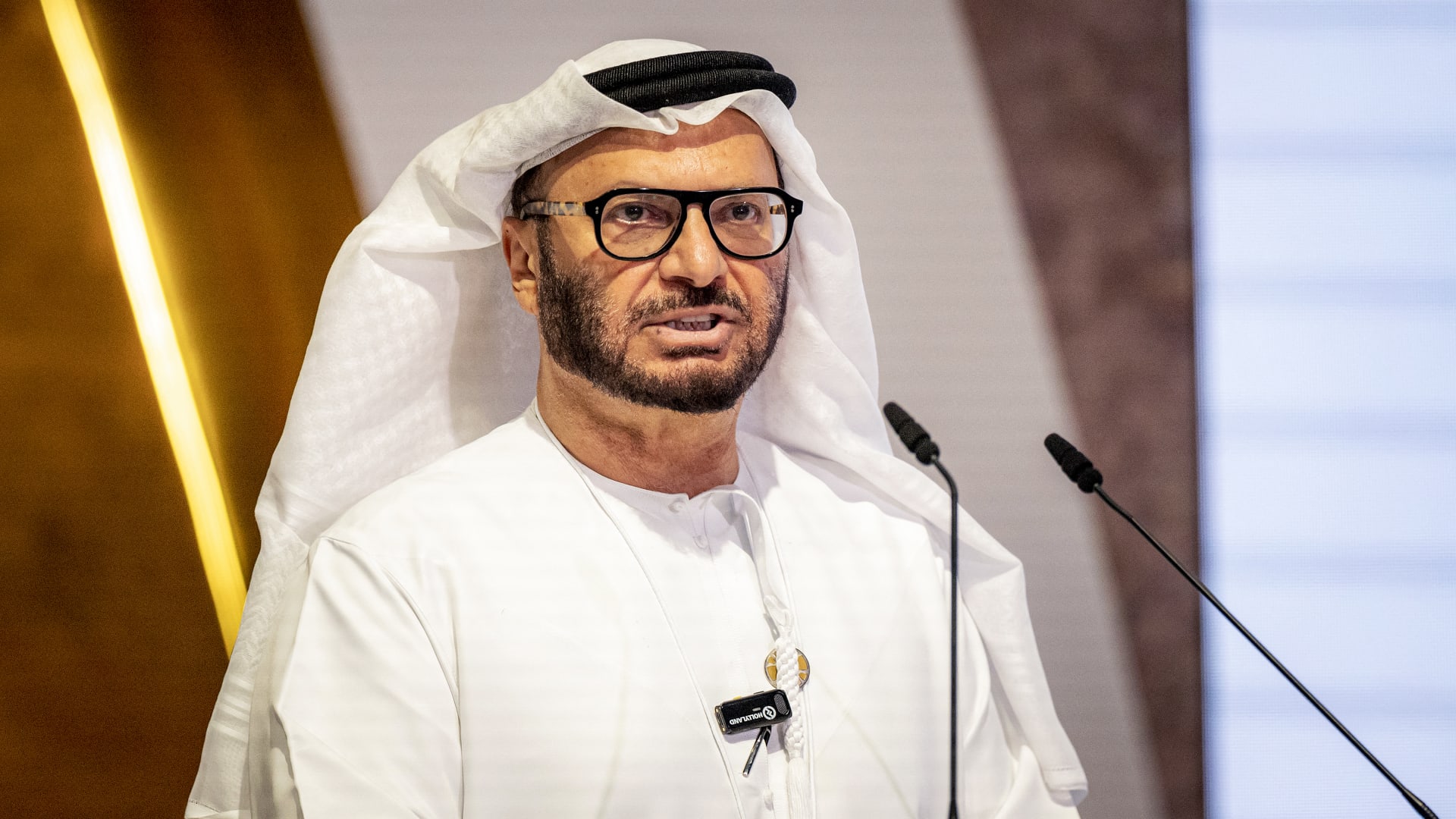 "يقوض أمن الإمارات ودول الخليج".. أنور قرقاش يعلق على هجمات الحوثيين ضد السعودية