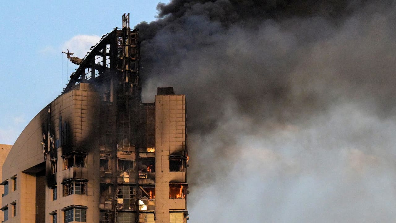 دول الخليج تعلن اعتراض صواريخ ومسيرات إيرانية قبل انتهاء "مهلة ترامب".. إليكم التفاصيل