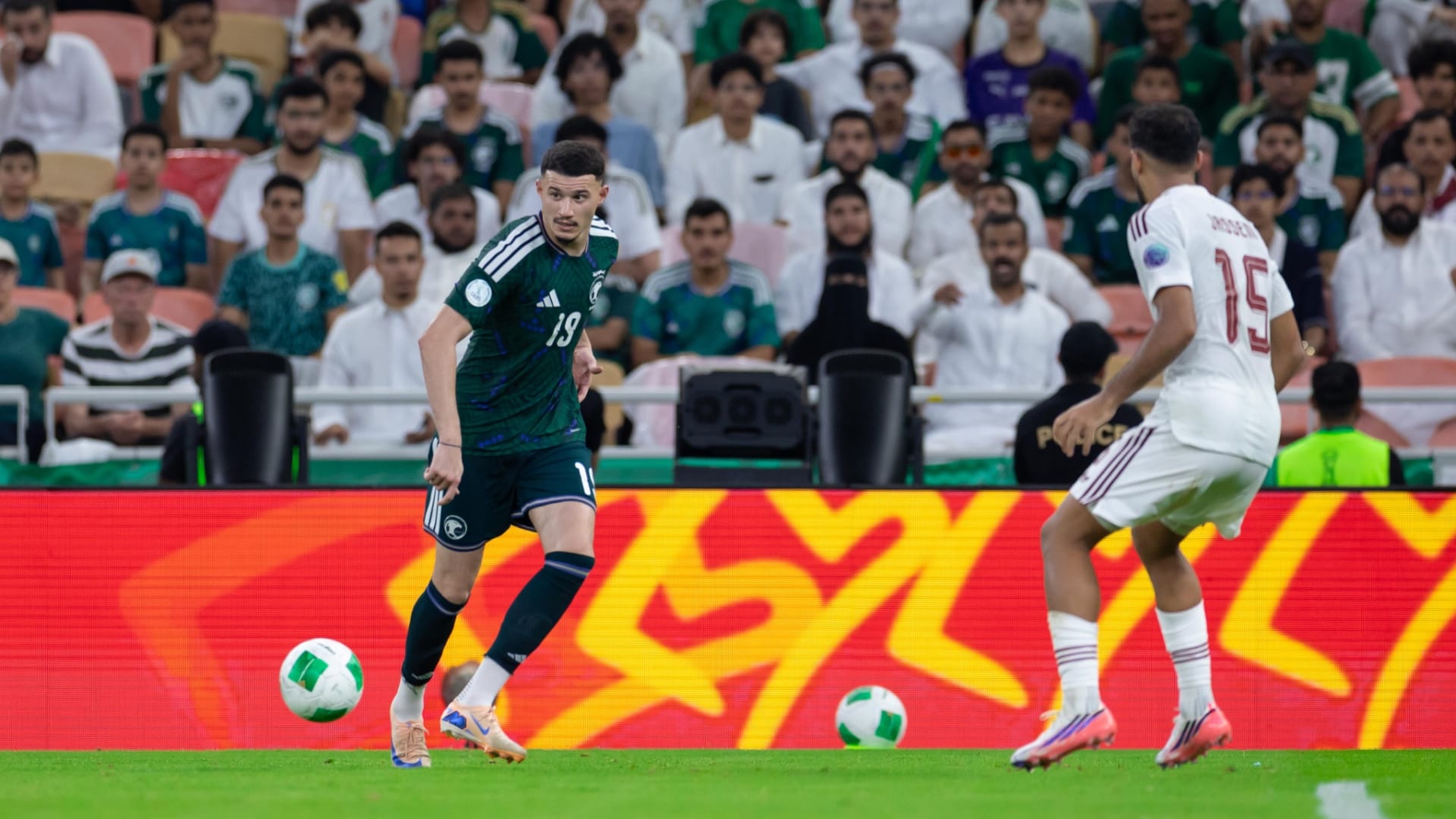 السعودية تفوز على قطر.. من ستواجه في نهائي "خليجي 27"؟