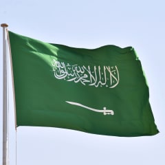 السعودية.. توقيف 78 موظفا في وزارات بتهم مرتبطة بالرشوة واستغلال النفوذ وغسل الأموال والتزوير