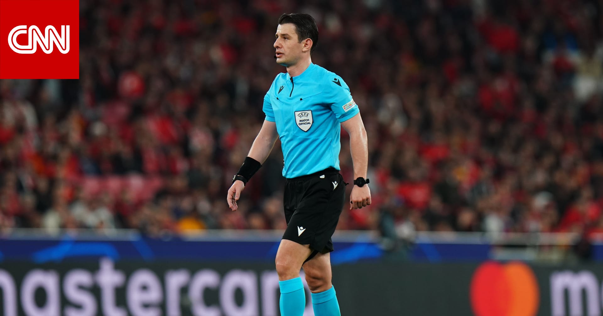 موقف "محرج" لحكم تركي خلال مباراة الأهلي والزمالك