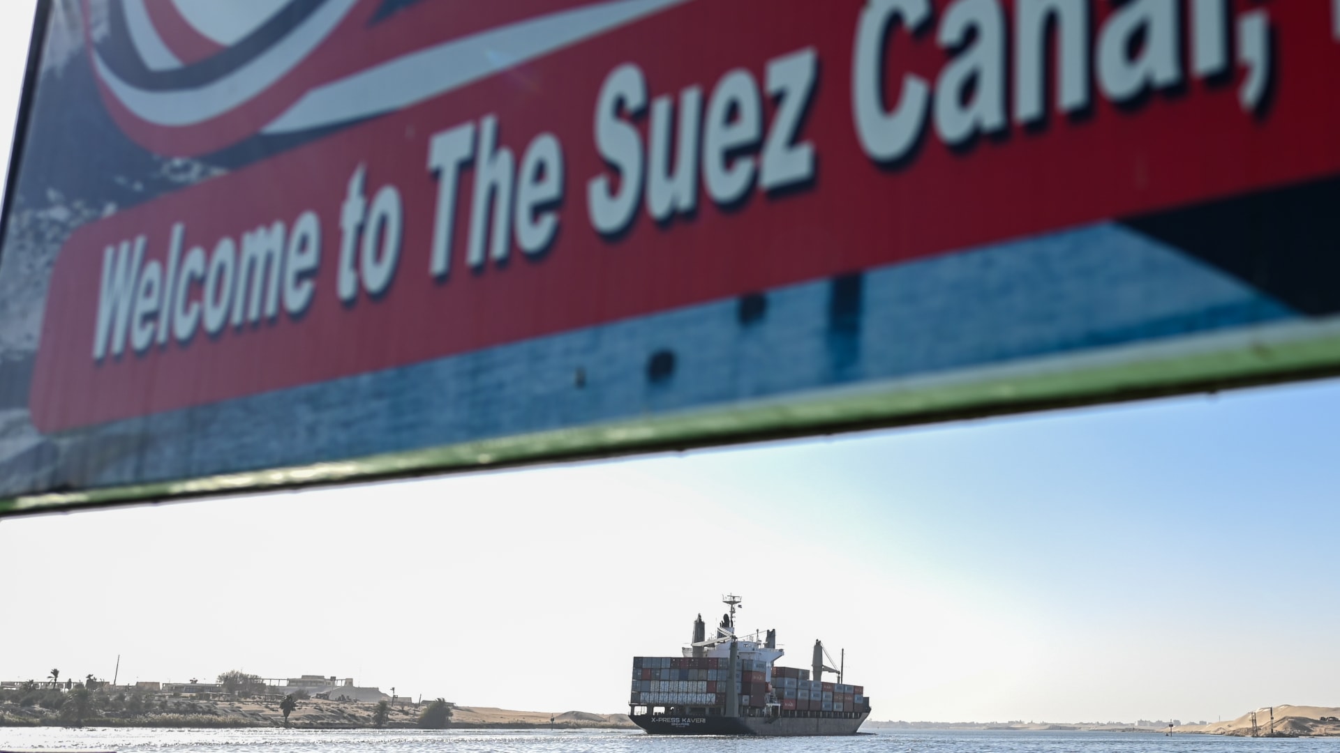 تقرير أممي يرصد تأثير هجمات الحوثيين في البحر الأحمر على قناة السويس