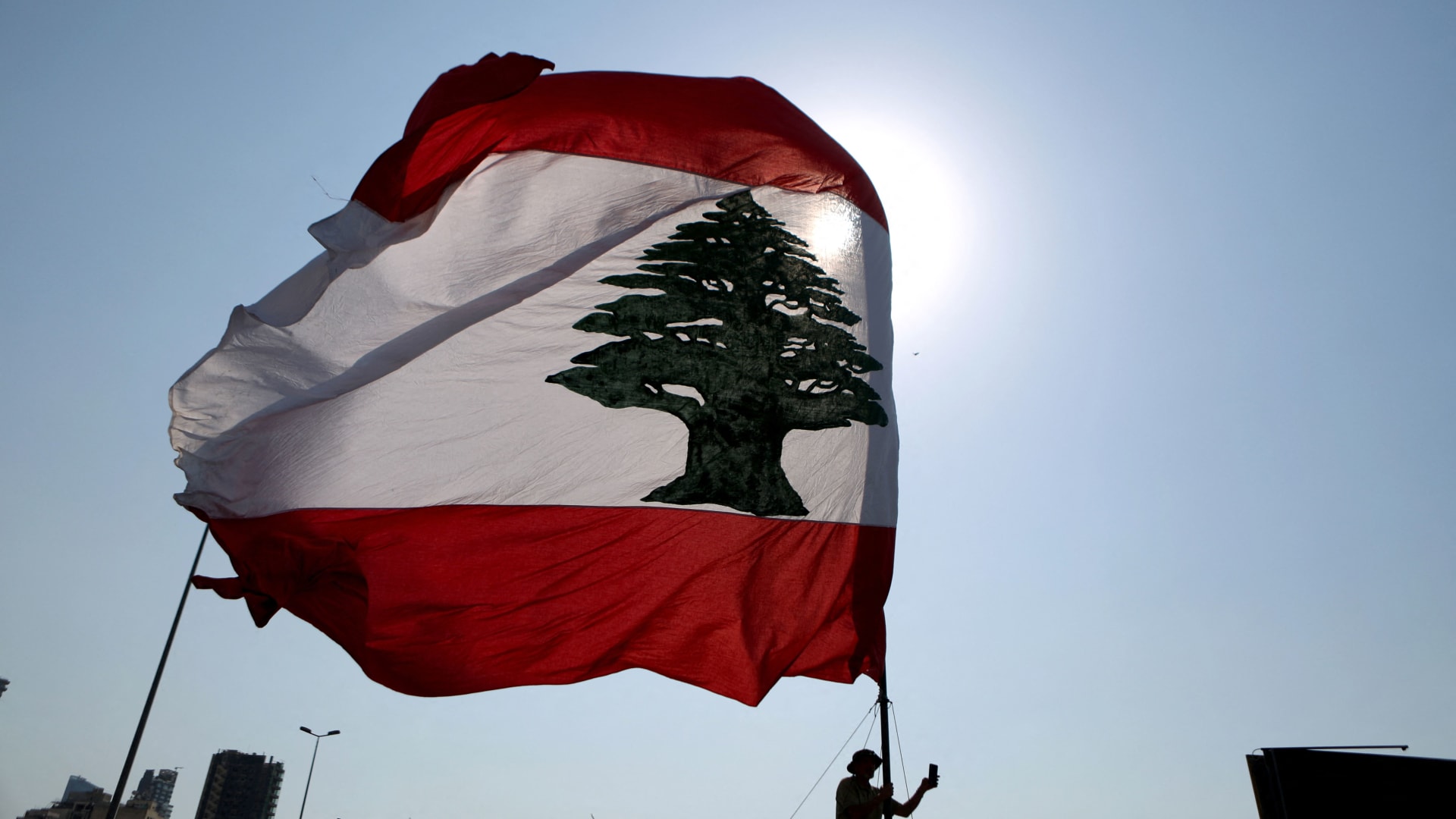 البنك الدولي: نخبة لبنان تسببوا عمدًا في انهياره الاقتصادي ثالث أكبر أزمة منذ القرن الـ19