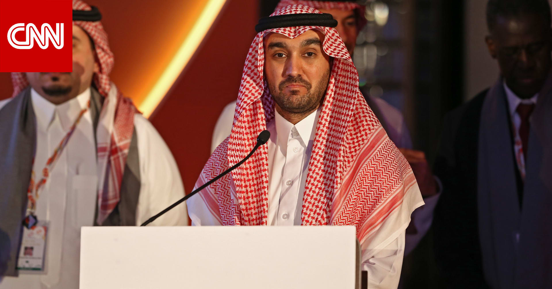 مدير مكتب محمد بن سلمان يعيد نشر رد وزير الرياضة على "تفاوت" ميزانيات 4 أندية سعودية