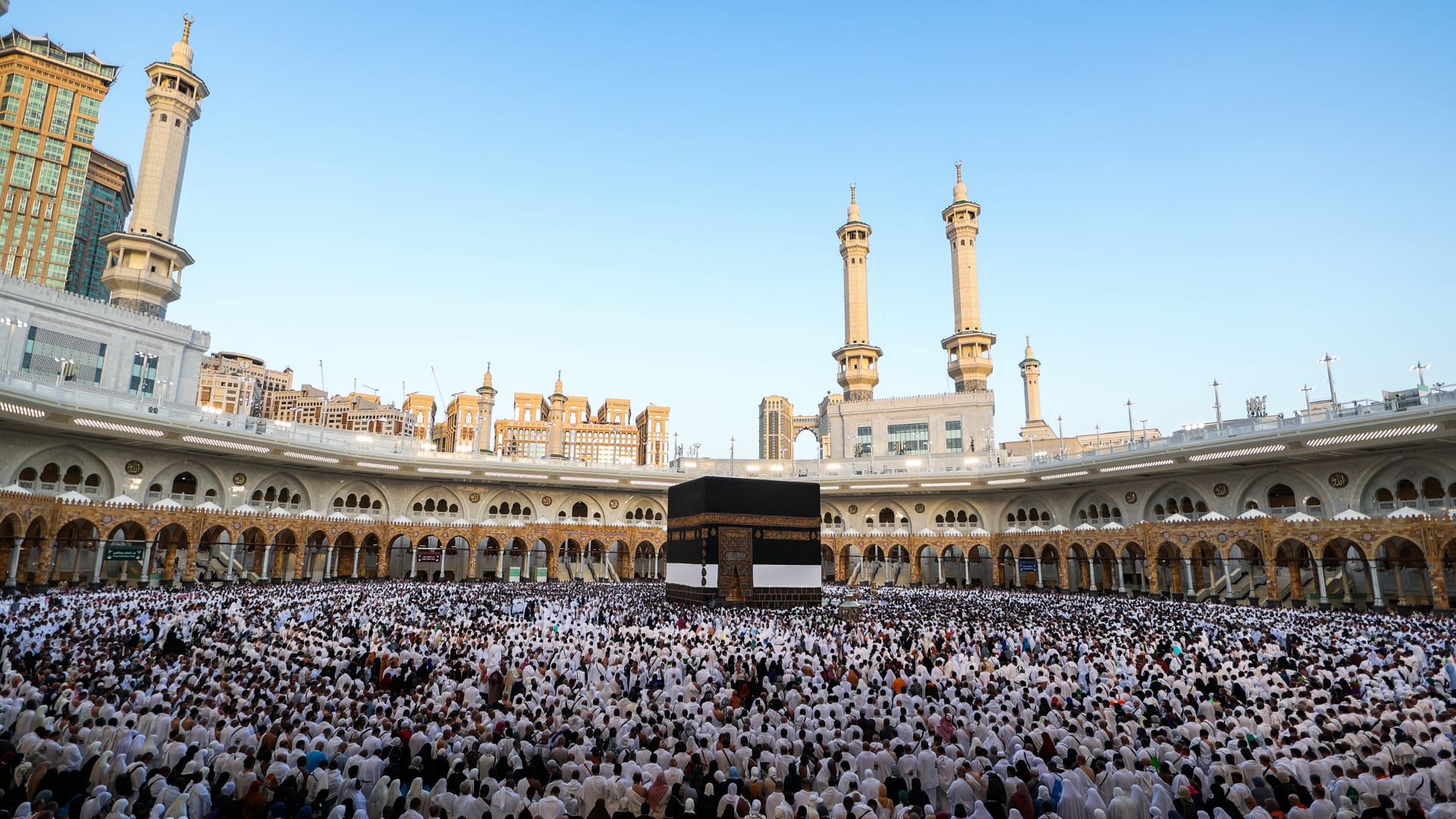 السعودية تسمح بوصول حافلات الحجّاج الأردنية إلى "محيط" مكة