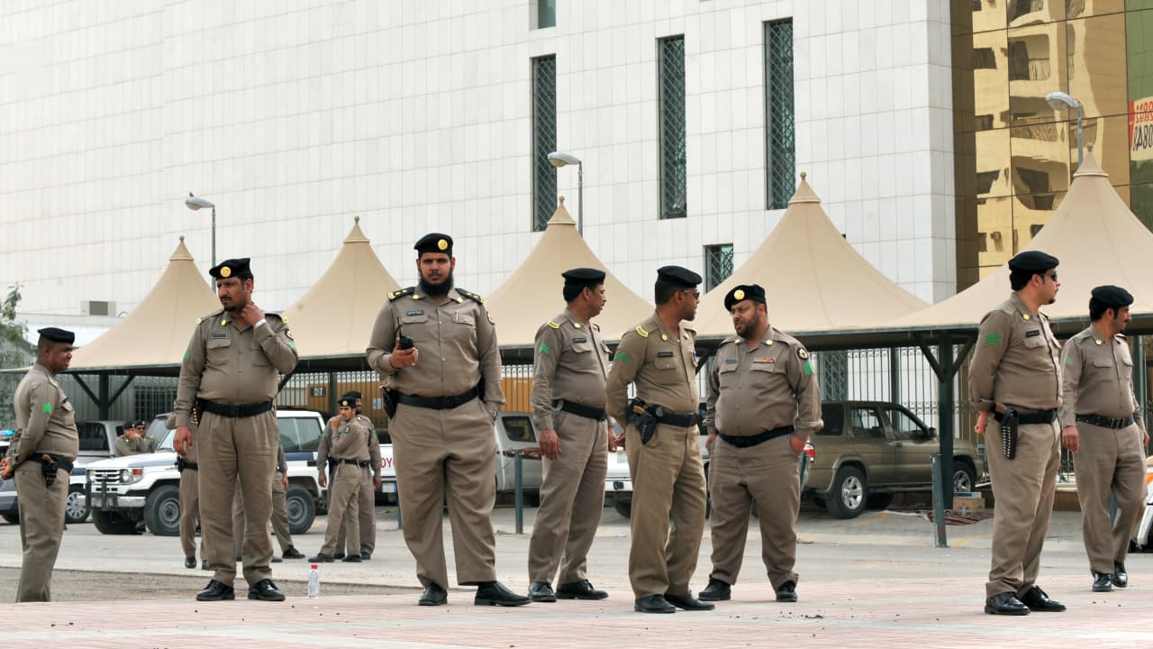 صورة ارشيفية لعناصر بالشرطة السعودية 