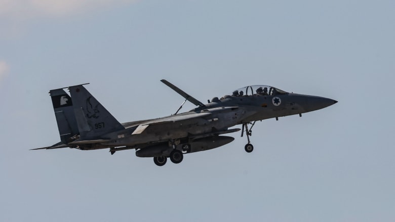 "إسرائيل أجلت شن بعض غاراتها على إيران الجمعة".. مصادر تكشف لـCNN السبب