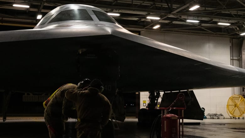 بعد تهديد ترامب لإيران.. الجيش الأمريكي: فحص القاذفة "الشبحية" "B-2" قبيل تنفيذها مهمة