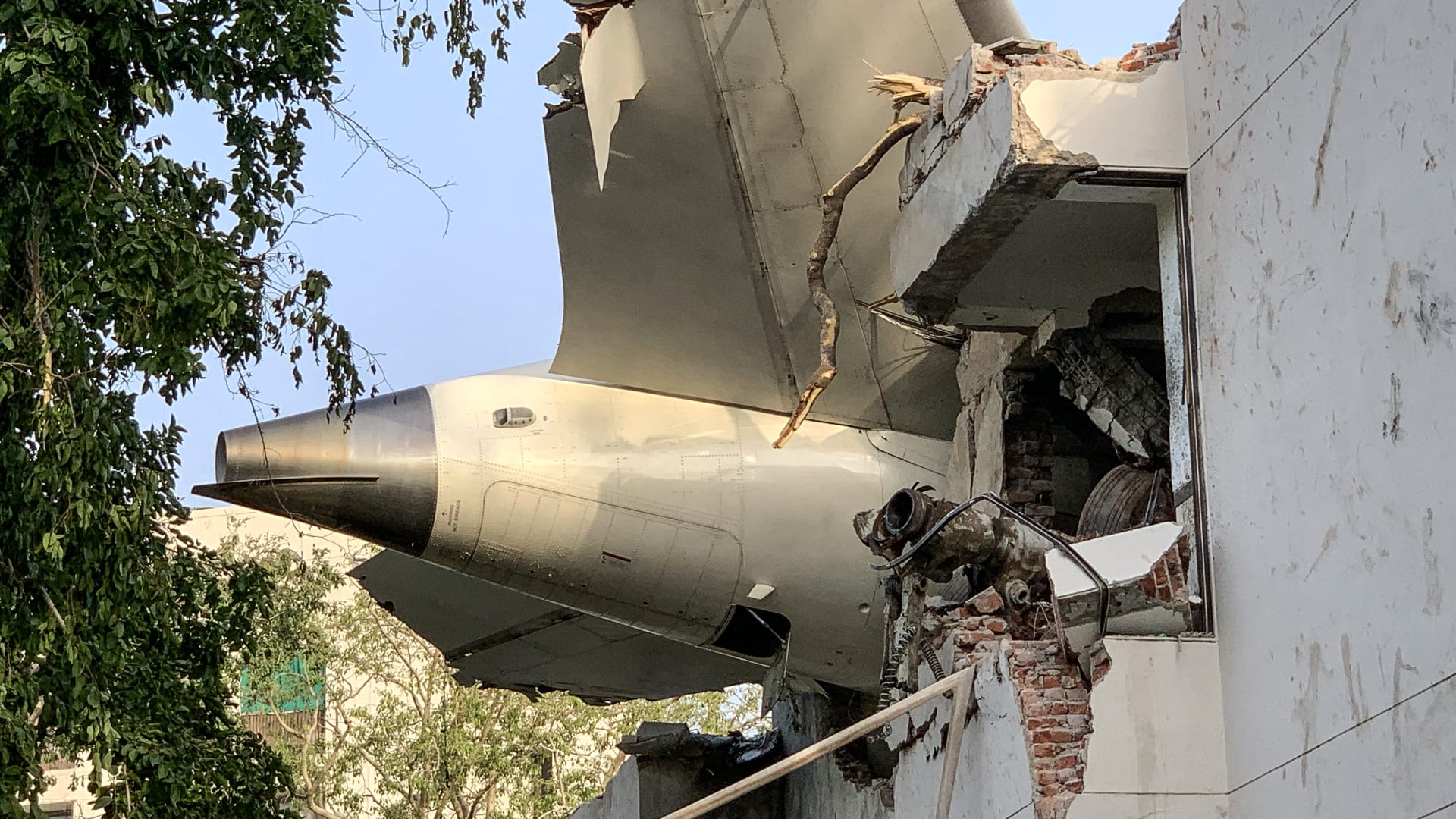 كشف سبب السقوط المفاجئ من السماء للطائرة الهندية المنكوبة بتحقيق أولي