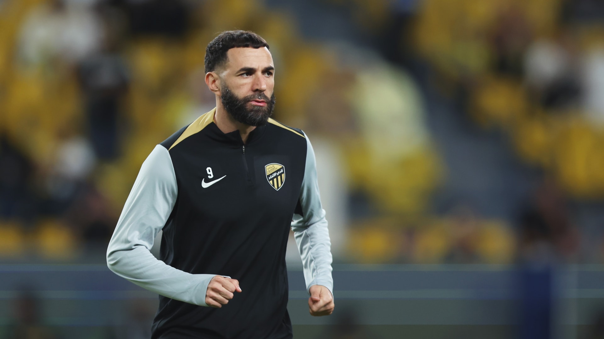 تفاعل مع عبارة قالها بنزيما خلال معسكر الاتحاد في إسبانيا