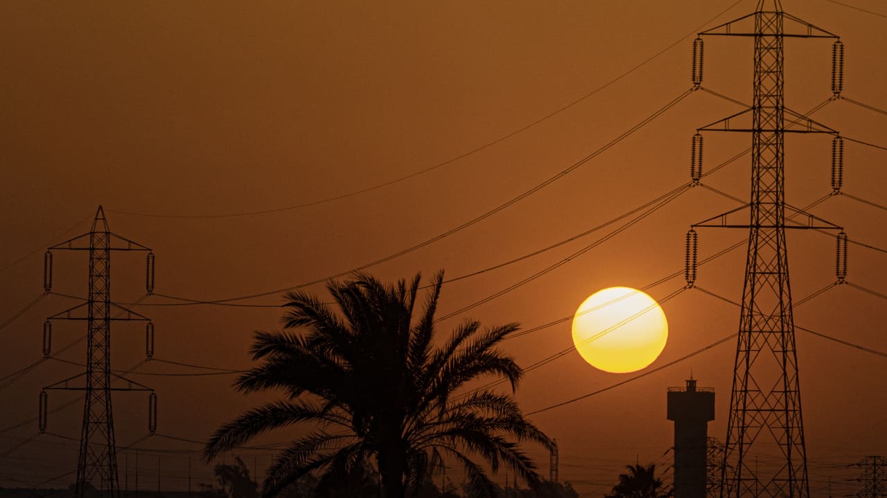 مصر.. مطالب باستثناء الصعيد من خطة "قطع الكهرباء" مع تعرض البلاد لموجة حارة