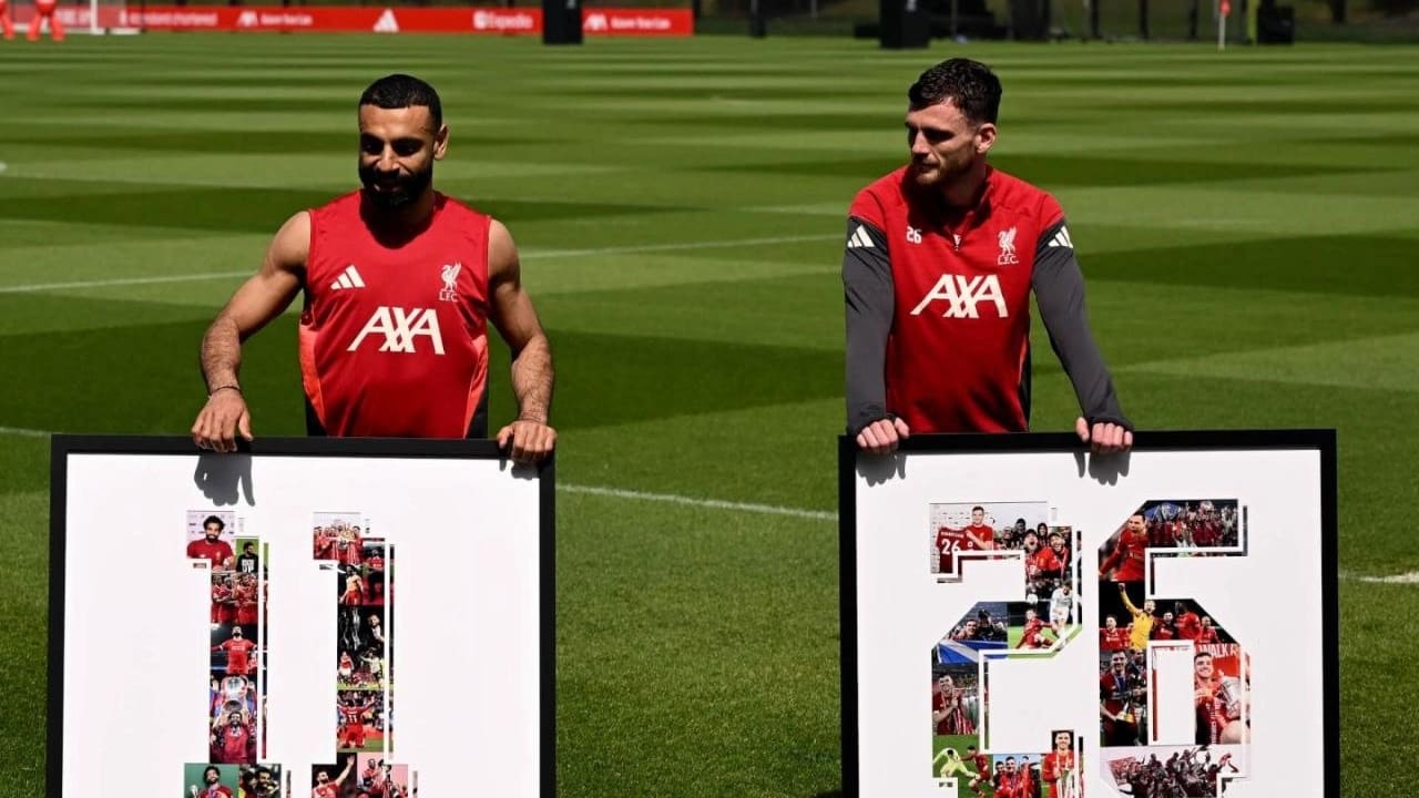 لاعبو ليفربول يودعون صلاح في آخر تدريب
