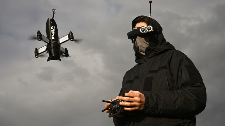 حصري لـCNN.. بريت ماكغورك يكتب: كيف تتشابك خيوط حربي إيران وأوكرانيا في عصر المسيرات؟