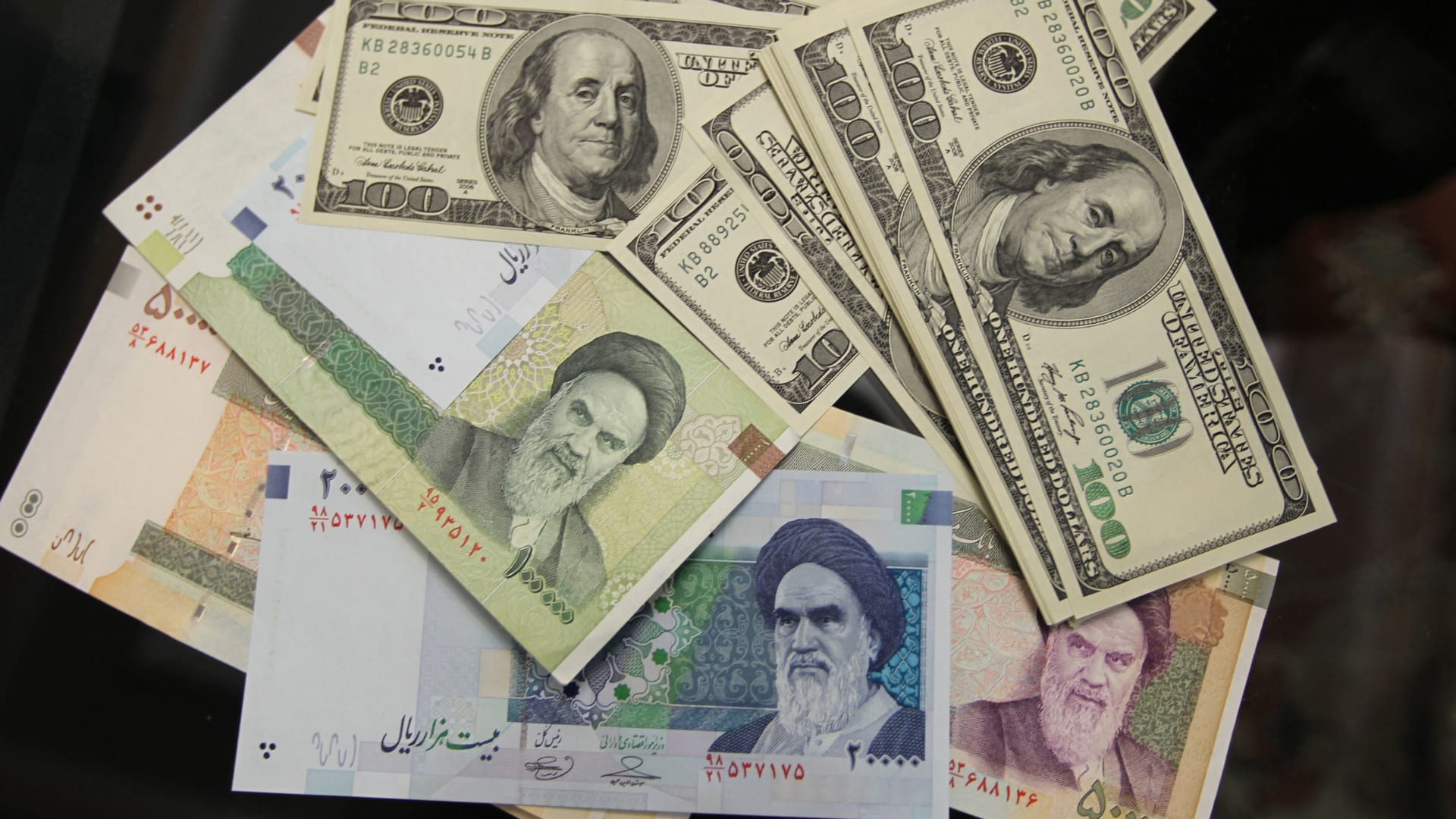 أمريكا تهدد بأكبر هجوم مالي على إيران.. ما أهم الدول المتأثرة؟