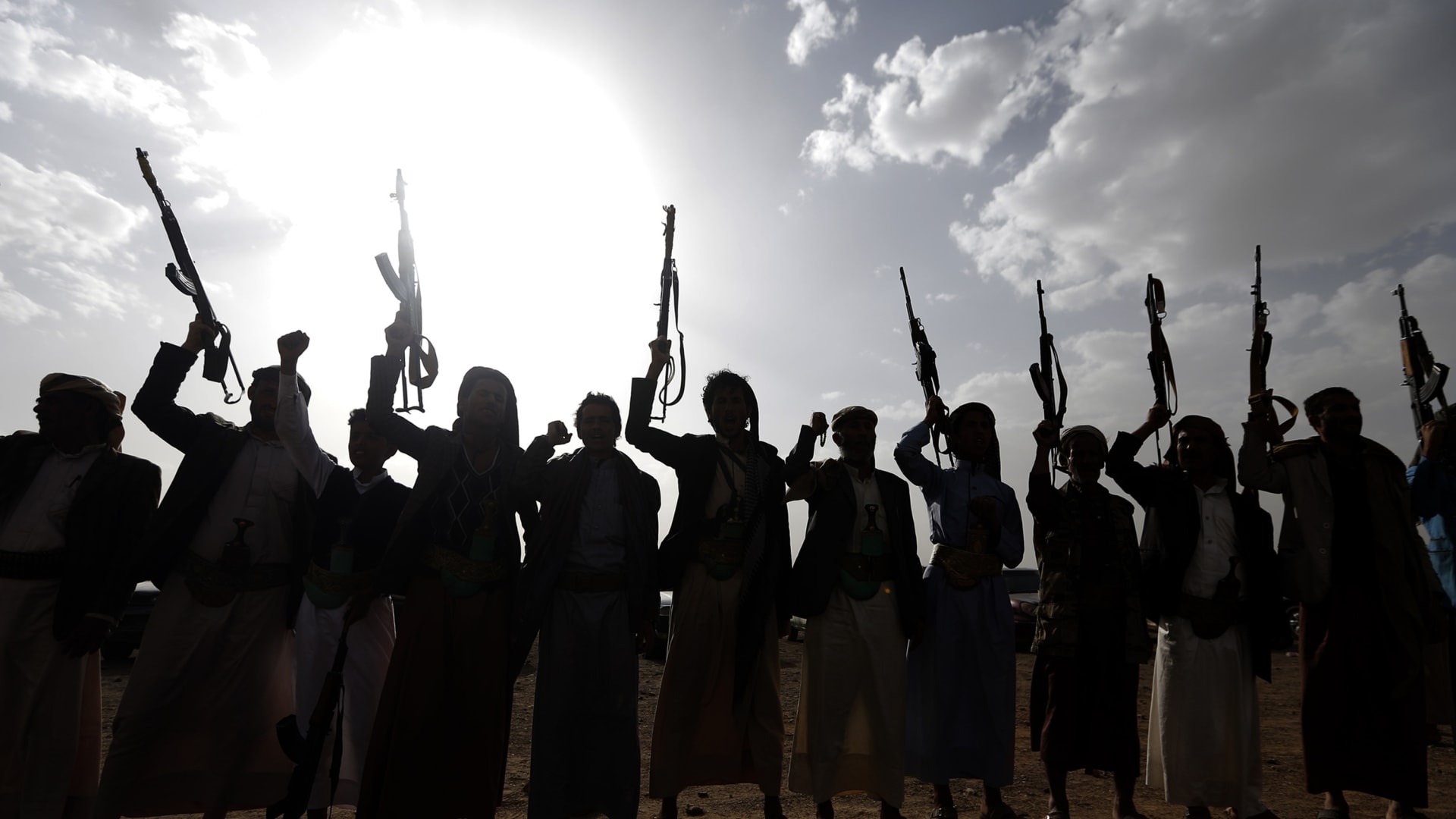 وزير خارجية اليمن يرد لـCNN على طرح "الانفصال الجنوبي".. ويصف أزمة "صافر" بـ"قنبلة موقوتة"