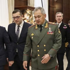 وزير الدفاع الروسي  يكشف عدد الجنود الاحتياط الذين ستشملهم "التعبئة الجزئية"