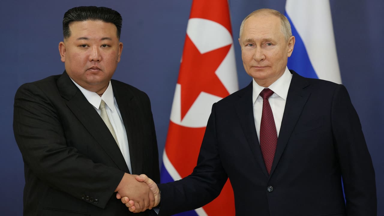 أمريكا توجه تحذيرا لكوريا الشمالية وروسيا بشأن صفقات السلاح