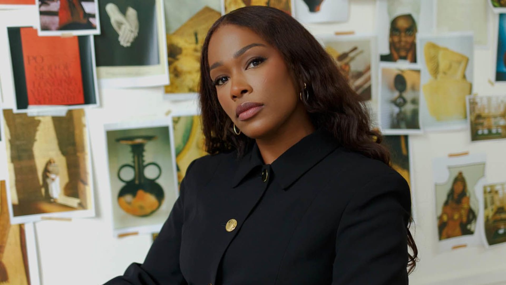 هدايا صغيرة وابتسامات كبيرة.. أسرار حياة رائدة أعمال بريطانية