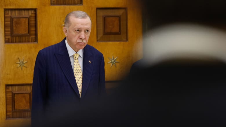 ضجة كاريكاتور "أردوغان على السرير" نشره وزير خارجية إسرائيل وأنقرة ترد