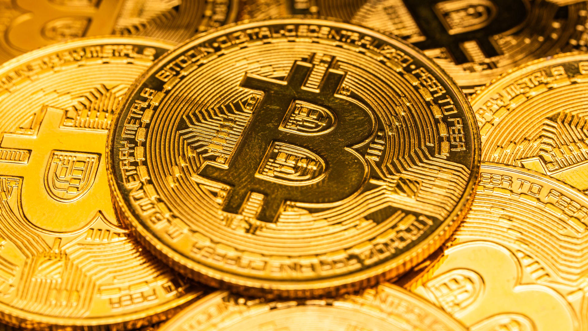 بيتكوين تصل إلى أعلى مستوى في تاريخها.. كم بلغ سعرها؟