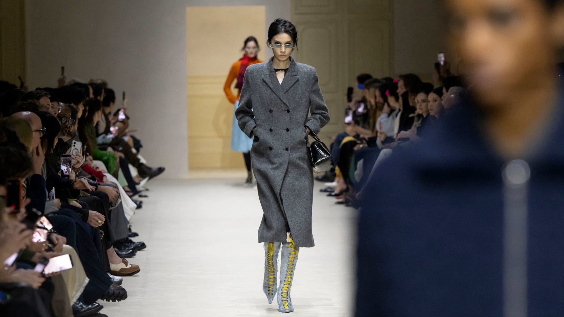 هل أصبحت الموضة مقتصرة على أصحاب الملايين فقط؟