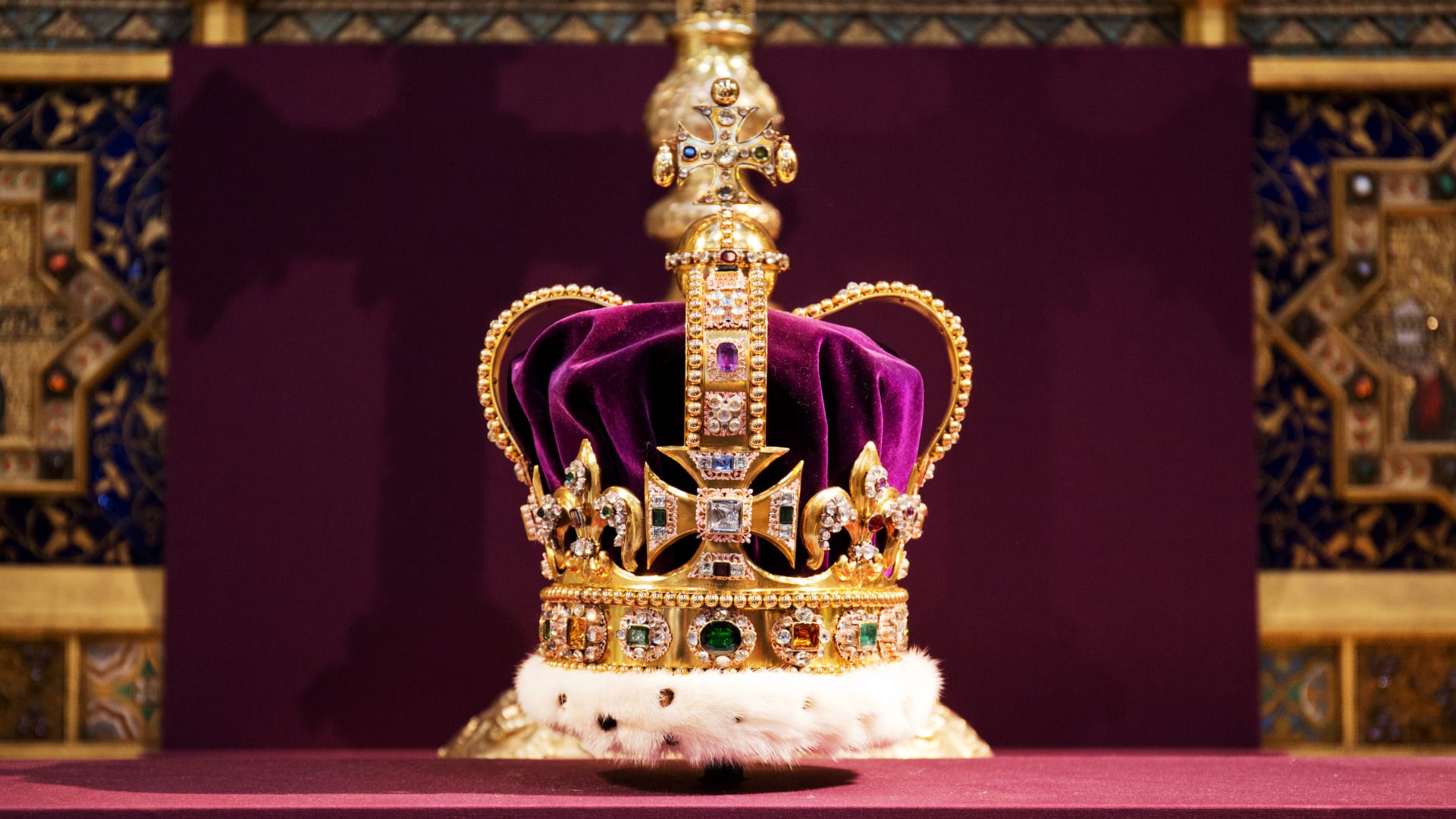 شاهد.. صور جديدة للملك تشارلز الثالث والملكة كاميلا قبل مراسم التتويج