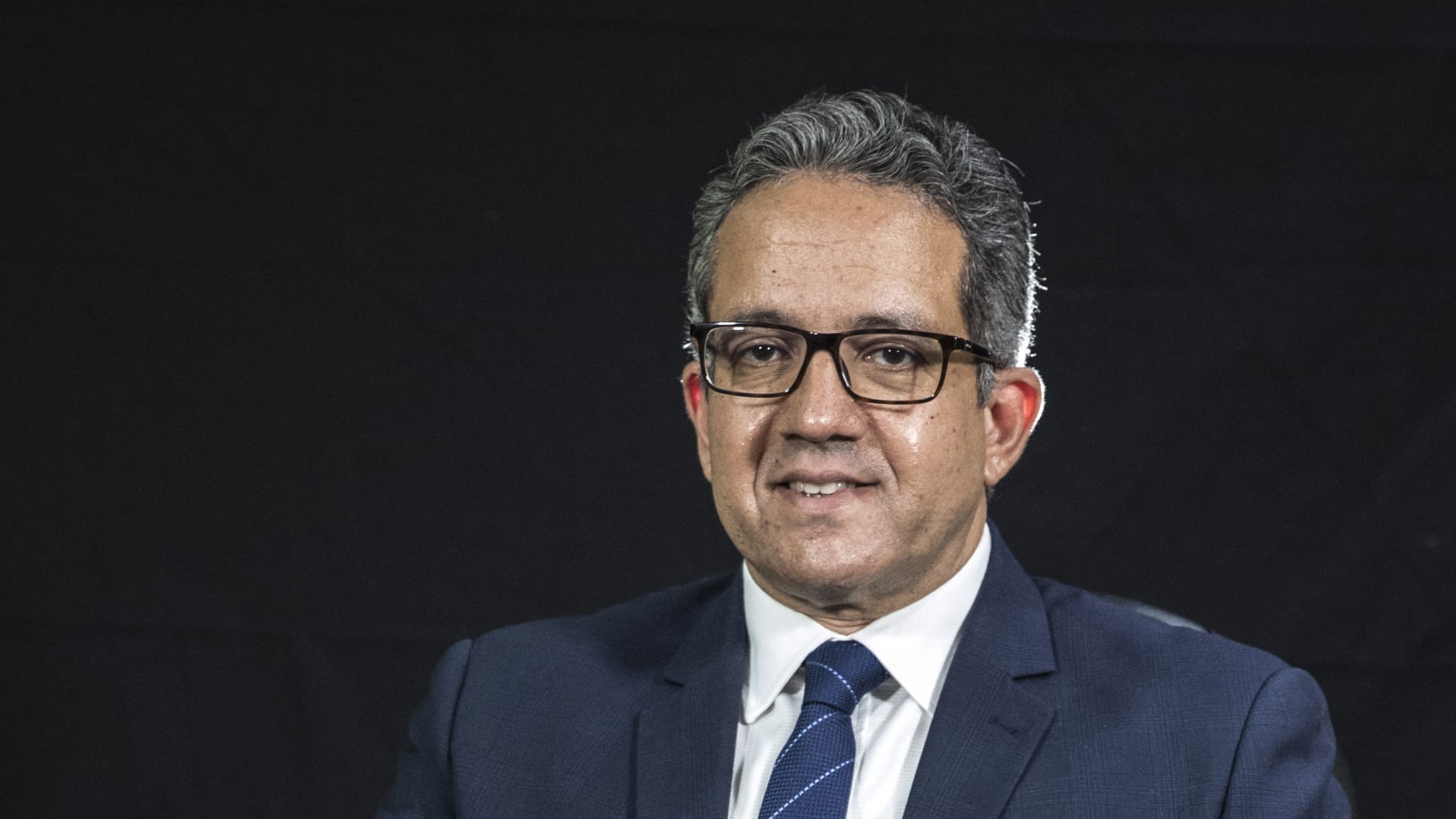 "أخيرا خبر حلو".. ساويرس يُعلق على فوز العناني برئاسة اليونسكو