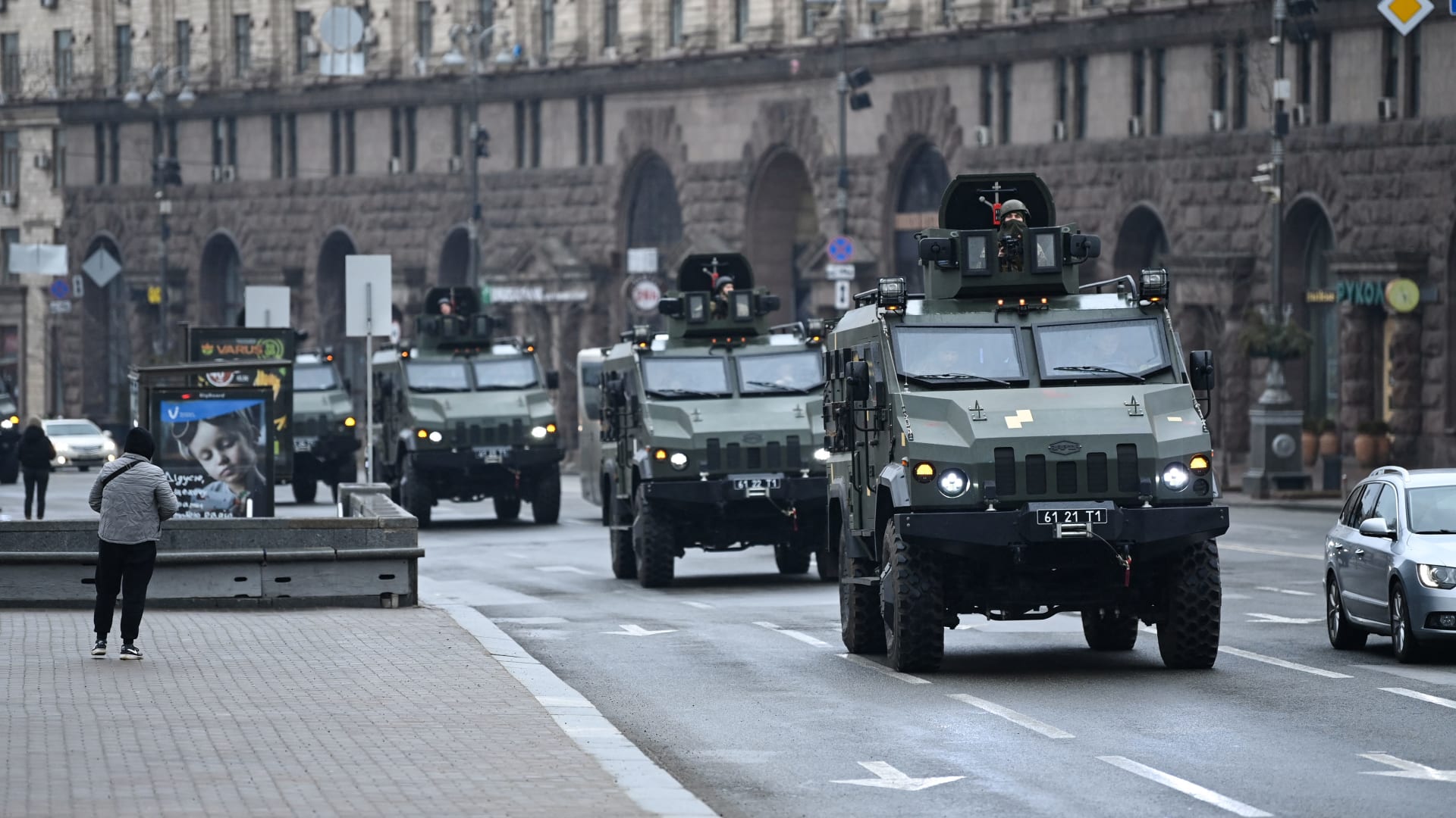 قوات أوكرانية في العاصمة كييف