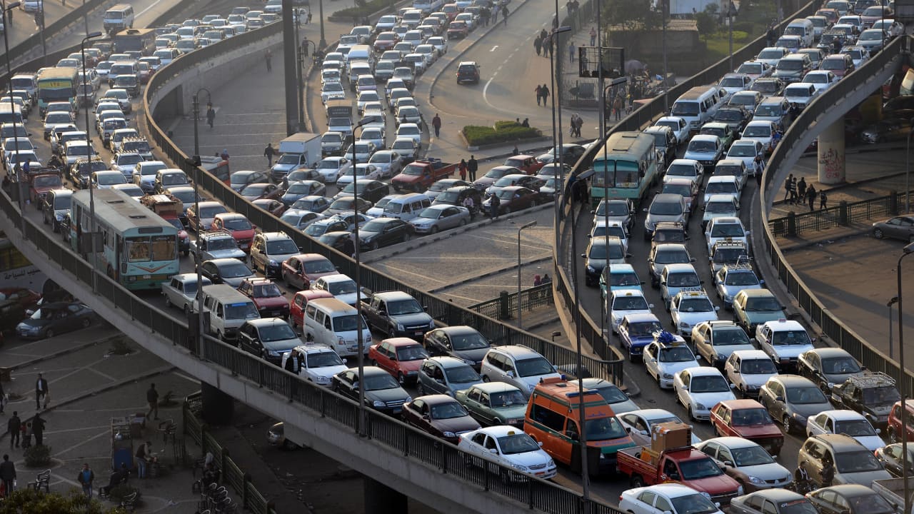 "تغيرت المعادلة".. كيف أثرت حرب إيران على أسعار السيارات في مصر؟