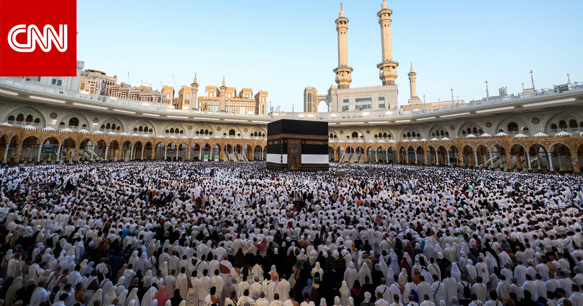 إمام الحرم يشعل تفاعلا بفيديو يرصد تأثره خلال الدعاء للفلسطينيين بأول خطبة جمعة بالعام الهجري الجديد
