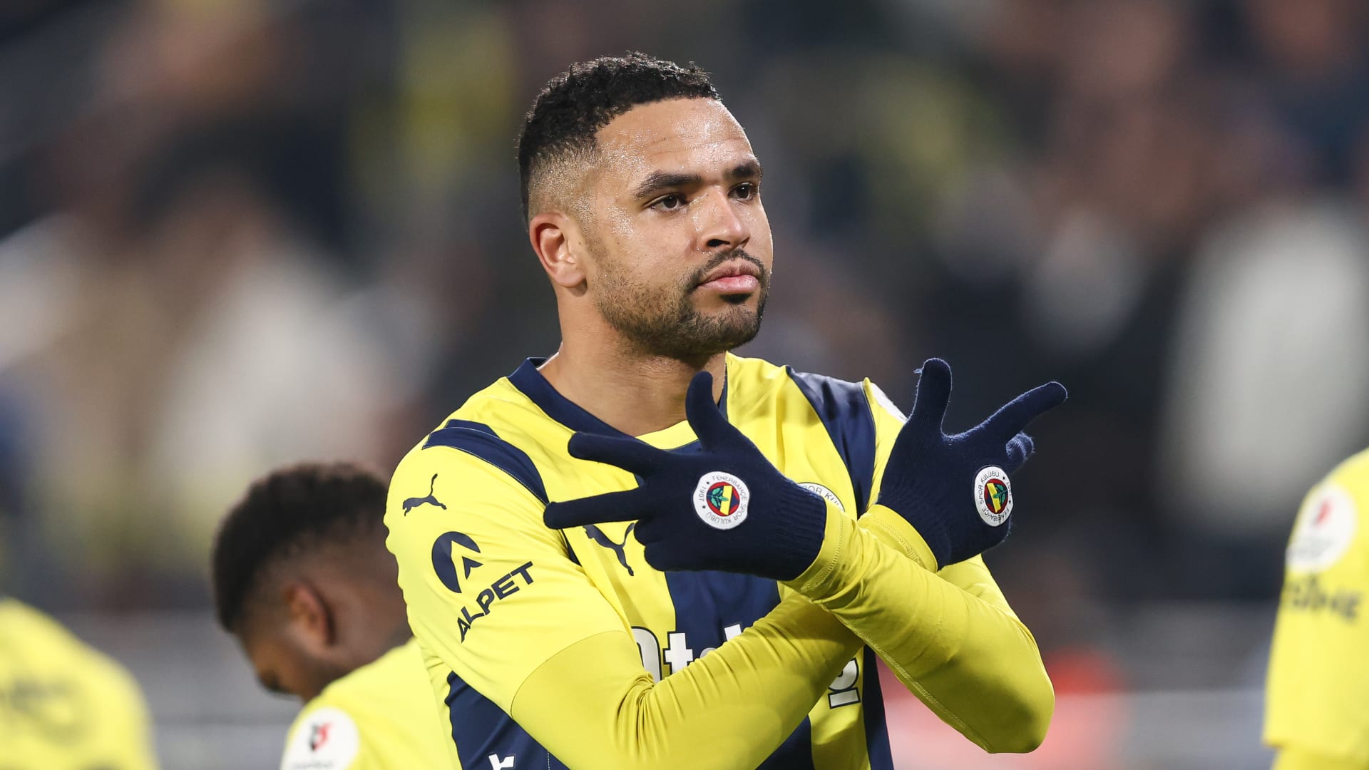 السعودية.. اتحاد جدة يتعاقد مع يوسف النصيري ويعلن رحيل هذا اللاعب