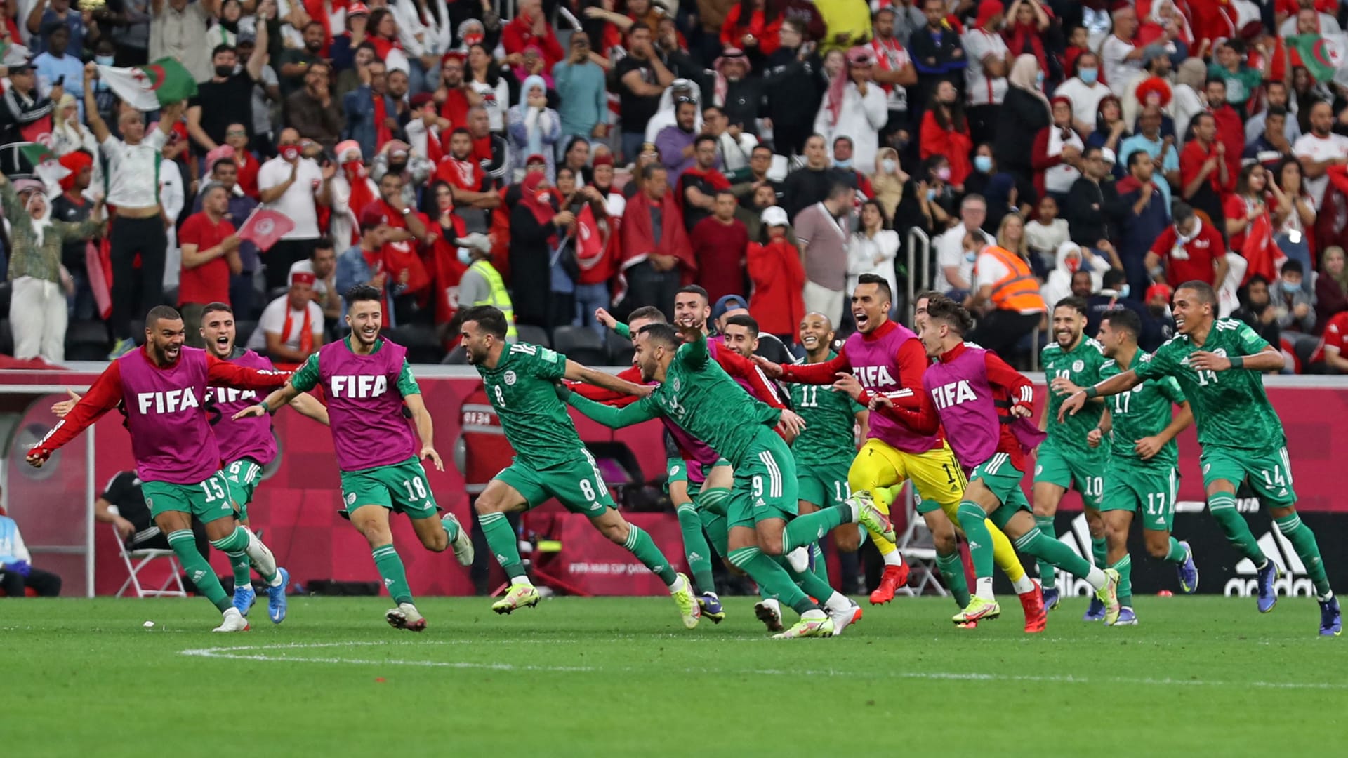 الجزائر بطلة كأس العرب للمرة الأولى في تاريخها بعد الفوز على تونس