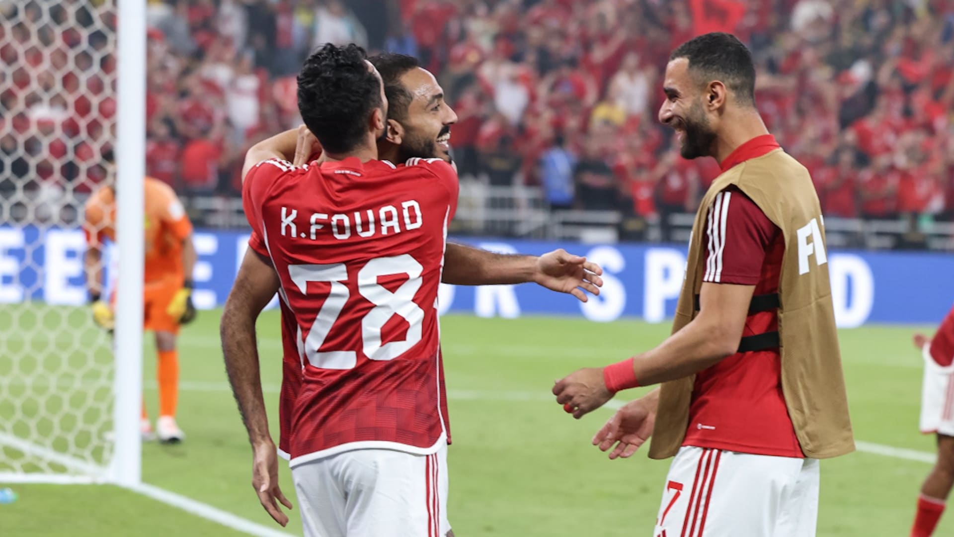 مانشستر سيتي يوجّه رسالة للأهلي بعد فوزه على اتحاد جدة.. والنادي المصري يرد 1 مانشستر سيتي يوجّه رسالة للأهلي بعد فوزه على اتحاد جدة.. والنادي المصري يرد