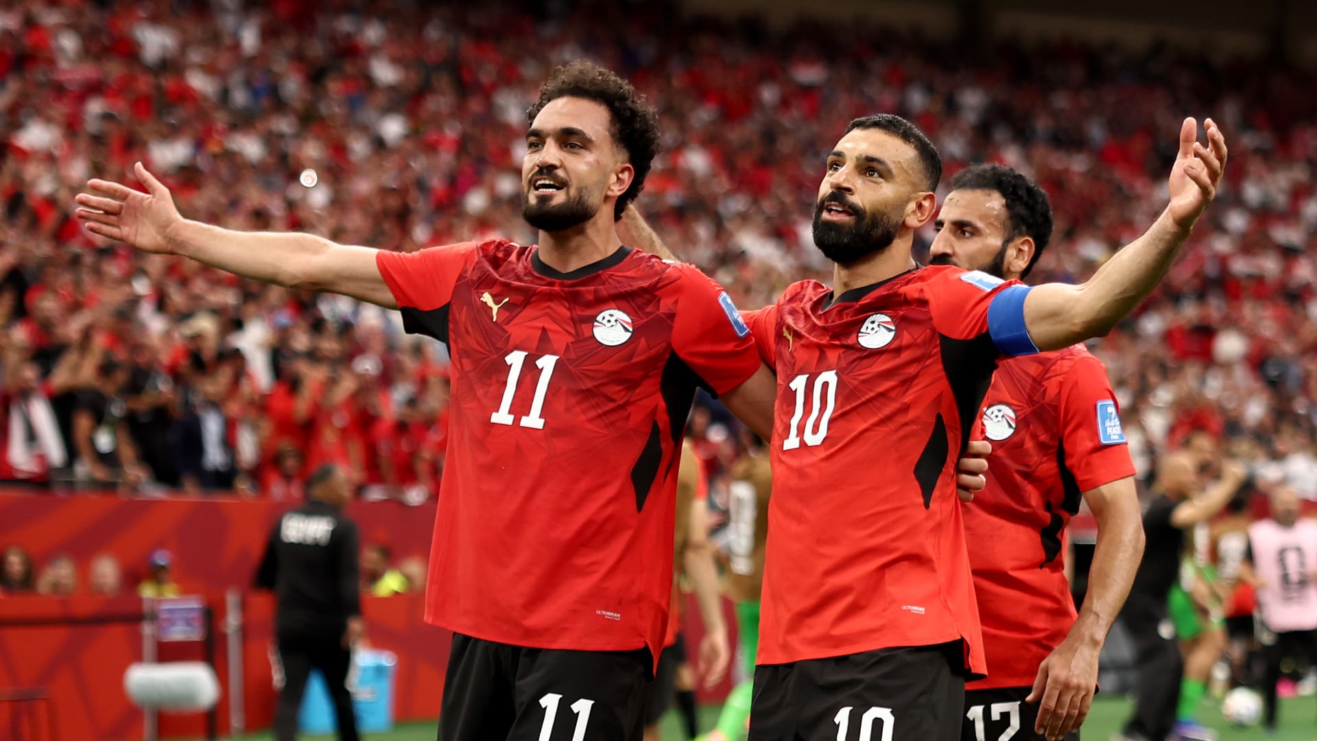 "خلينا في أستراليا أولاً".. نجيب ساويرس يرد على تدوينة تتوقع مواجهة مصر للأرجنتين