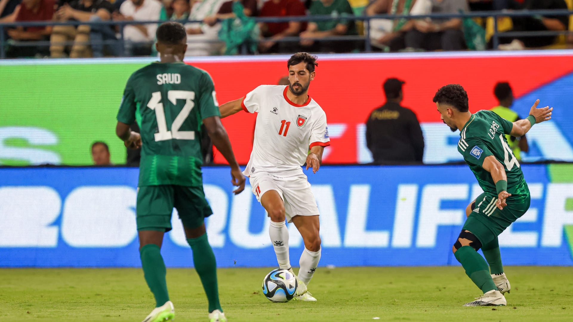أمير سعودي يطلق هذا الوصف على مباراة "الأخضر" مع الأردن في كأس العرب
