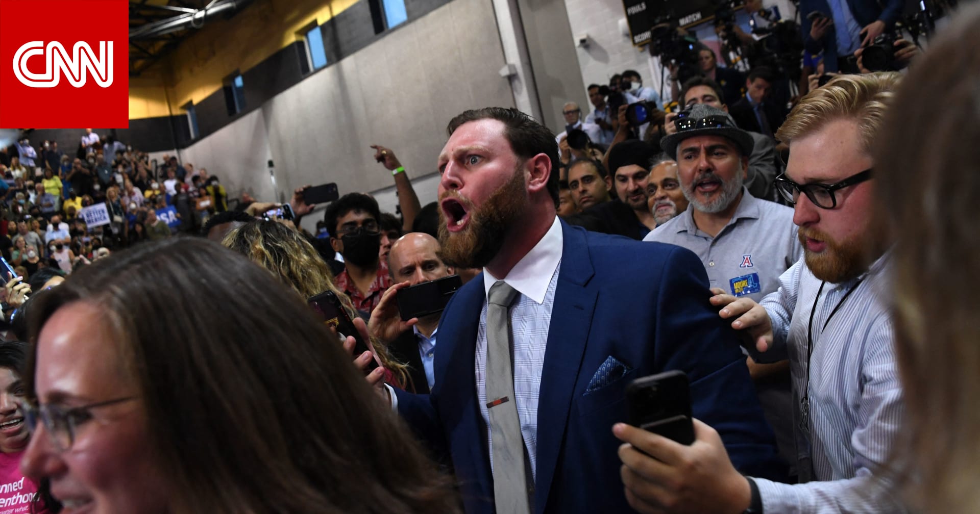 تفاعل على فيديو صراخ شخص بكلمة لبايدن وردة فعل الرئيس