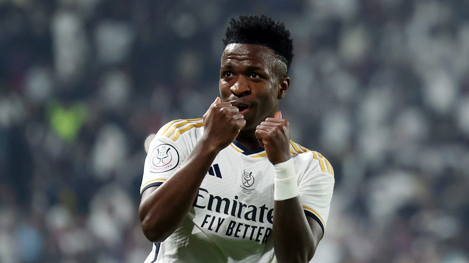 فينيسيوس جونيور يوجه رسالة بالعربية إلى السعودية.. هذا ما قاله