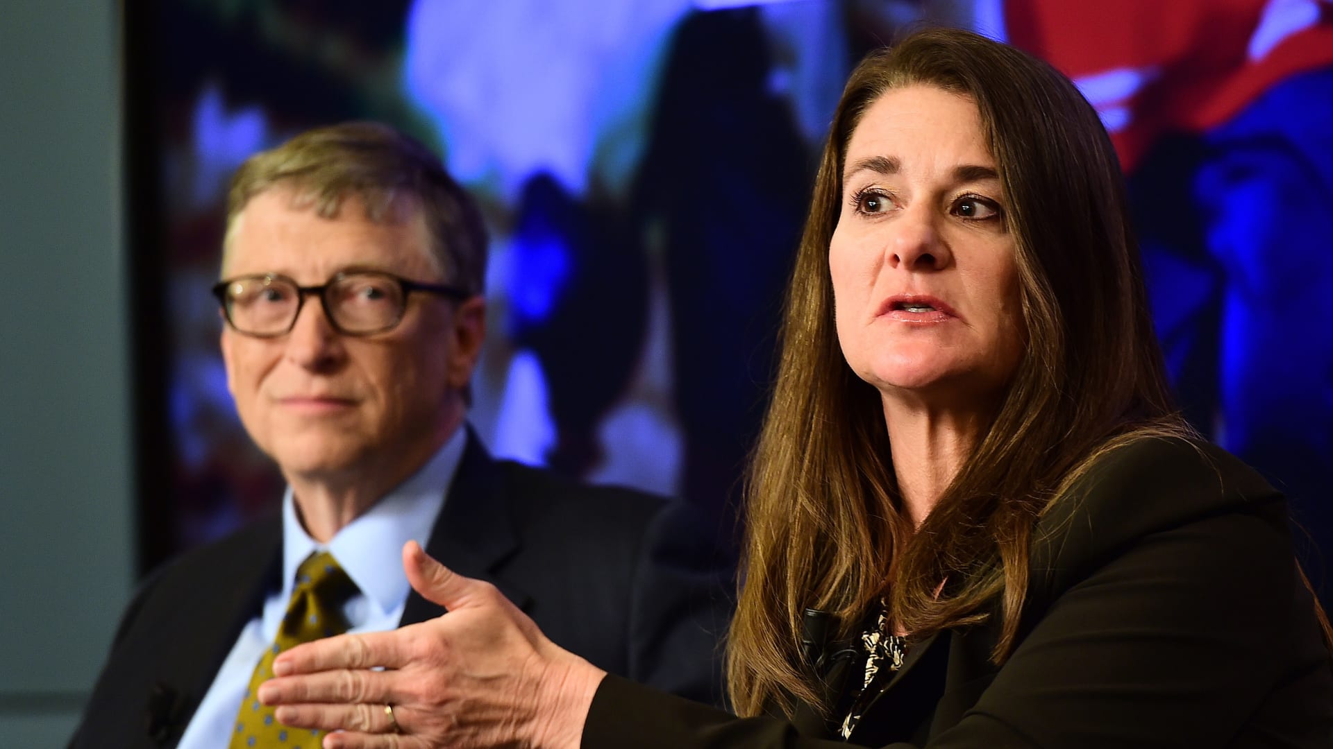 زوجة بيل غيتس السابقة تُعلق على علاقته بإبستين وتؤكد: أتمنى تحقيق العدالة للفتيات الضحايا