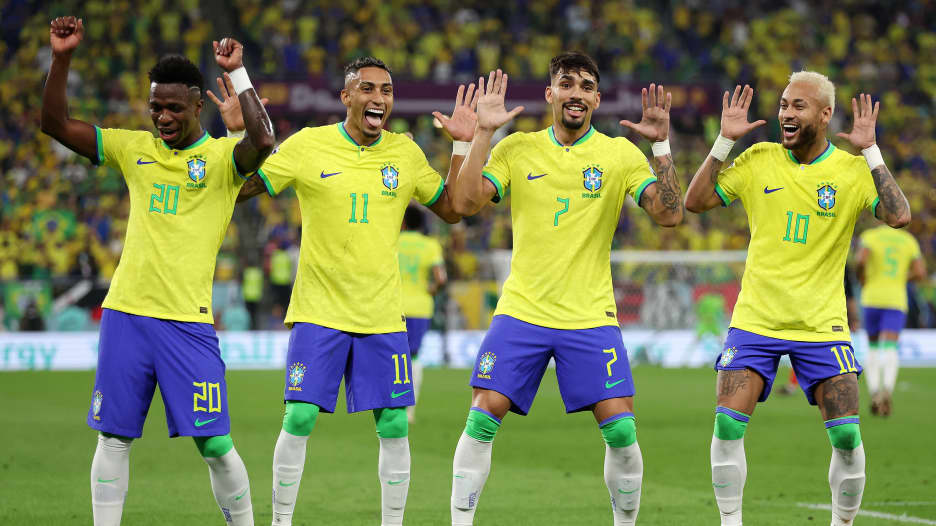 البرازيل والجدل حول رقصة السامبا.. وأرقام تاريخية حدثت في مباراة كوريا الجنوبية