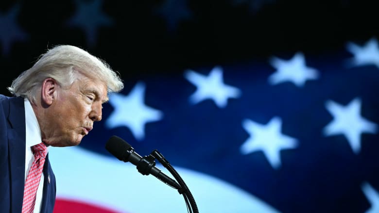 ترامب يعلن عن "الدولة التالية" بعد إيران وفنزويلا: "بنيتُ جيشًا عظيمًا واستخدامه أحيانًا يكون ضروريًا"